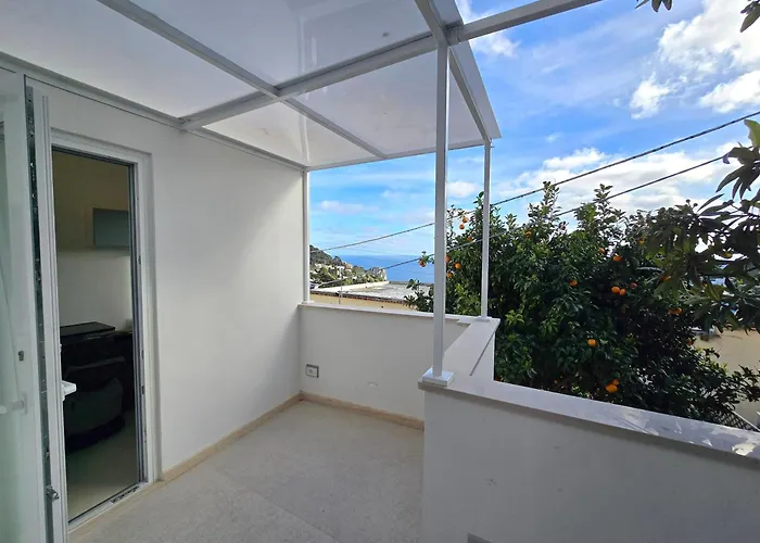 Sopramonte Exclusive Capri